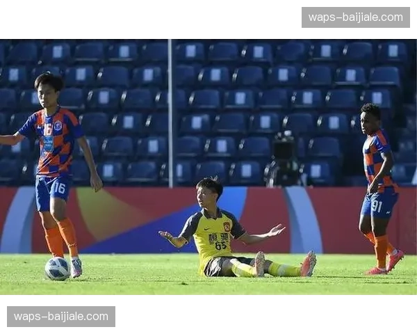 申花门将薛庆浩神勇扑救 多次关键扑救帮助球队取分